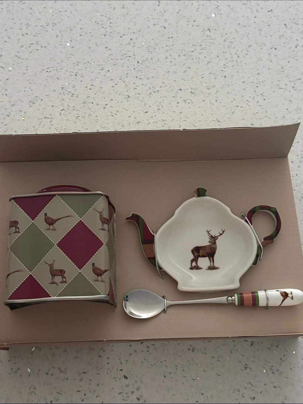 Spode Glen Lodge Pimpernel 3-Piece Deer Tea Set in Green and Burgundy NIB